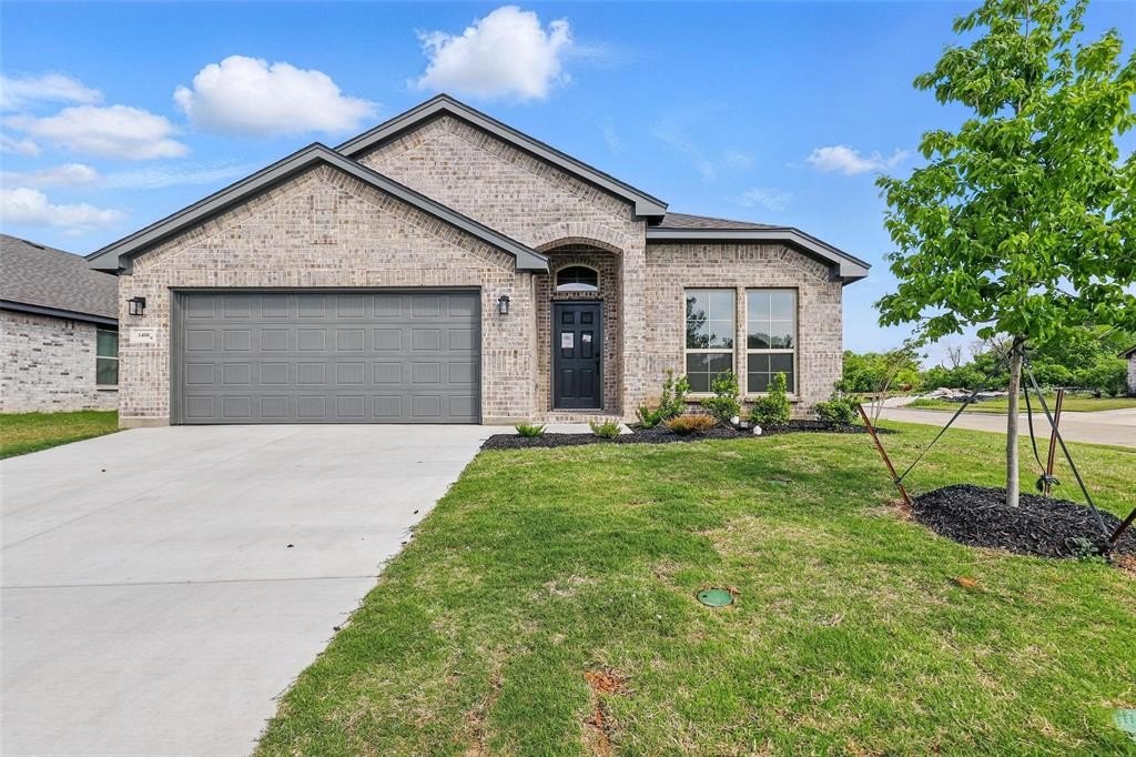 1400 Dry Creek Drive, Cleburne, TX 76033, 3 Bedrooms Bedrooms, ,2 BathroomsBathrooms,Residential,For Sale,1400 Dry Creek Drive,20801759