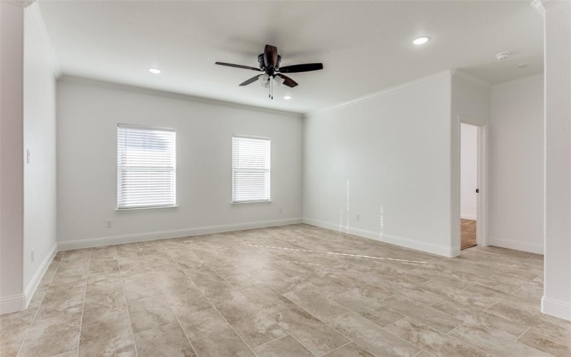 1422 E Magnolia Avenue, Fort Worth, TX 76104, 3 Habitaciones Habitaciones , ,2 BañosBaños,Residential,En Venta,1422 E Magnolia Avenue,20806907
