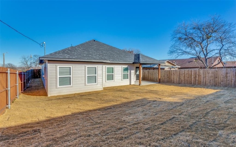 1422 E Magnolia Avenue, Fort Worth, TX 76104, 3 Habitaciones Habitaciones , ,2 BañosBaños,Residential,En Venta,1422 E Magnolia Avenue,20806907