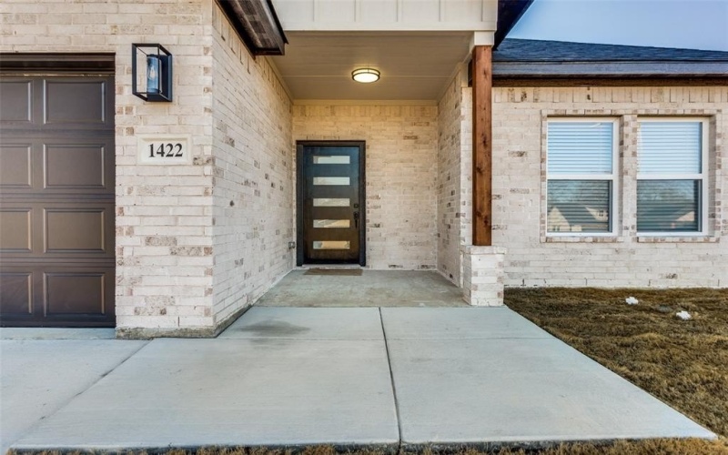 1422 E Magnolia Avenue, Fort Worth, TX 76104, 3 Habitaciones Habitaciones , ,2 BañosBaños,Residential,En Venta,1422 E Magnolia Avenue,20806907