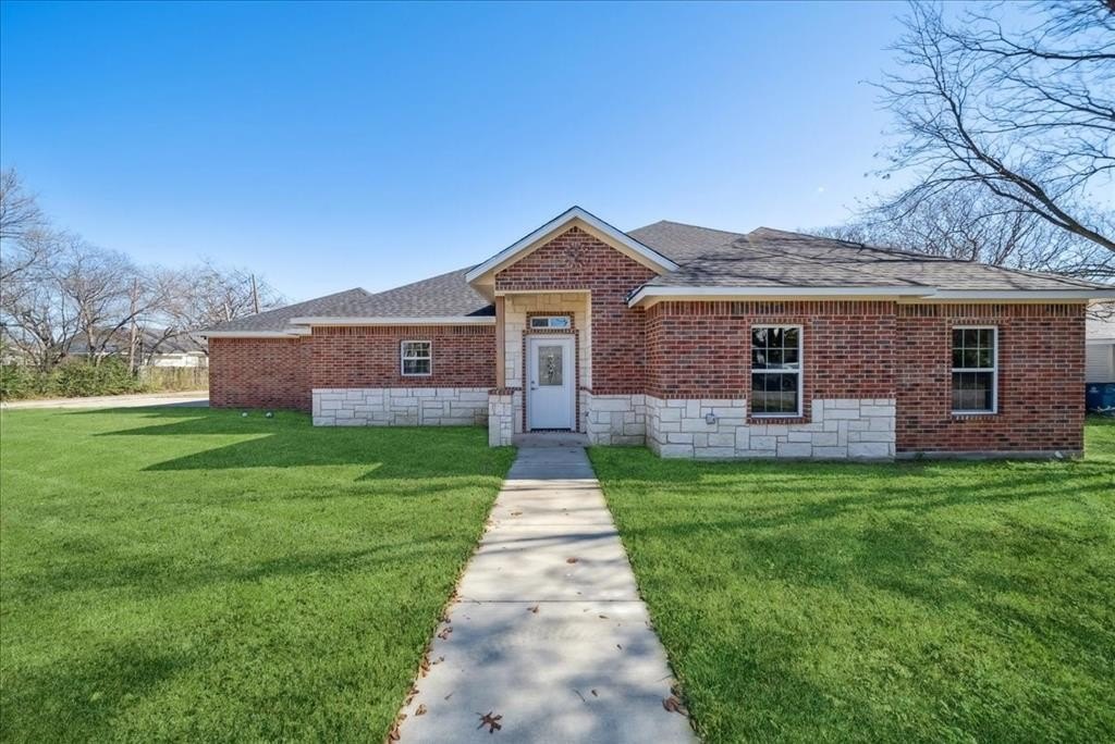 202 S Nash Street, Kaufman, TX 75142, 3 Bedrooms Bedrooms, ,2 BathroomsBathrooms,Residential,For Sale,202 S Nash Street,20807083