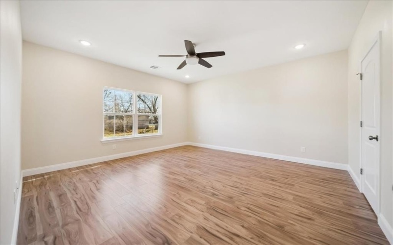 202 S Nash Street, Kaufman, TX 75142, 3 Bedrooms Bedrooms, ,2 BathroomsBathrooms,Residential,For Sale,202 S Nash Street,20807083