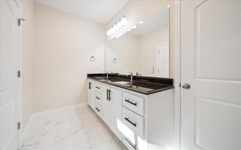 202 S Nash Street, Kaufman, TX 75142, 3 Bedrooms Bedrooms, ,2 BathroomsBathrooms,Residential,For Sale,202 S Nash Street,20807083