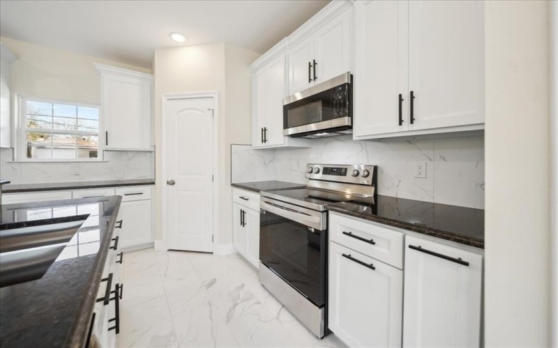202 S Nash Street, Kaufman, TX 75142, 3 Bedrooms Bedrooms, ,2 BathroomsBathrooms,Residential,For Sale,202 S Nash Street,20807083