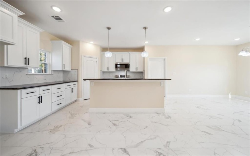 202 S Nash Street, Kaufman, TX 75142, 3 Bedrooms Bedrooms, ,2 BathroomsBathrooms,Residential,For Sale,202 S Nash Street,20807083