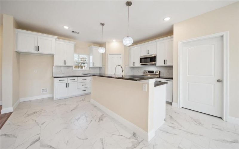 202 S Nash Street, Kaufman, TX 75142, 3 Bedrooms Bedrooms, ,2 BathroomsBathrooms,Residential,For Sale,202 S Nash Street,20807083