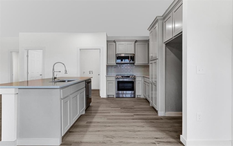428 N Mcgraw Street, Forney, TX 75126, 3 Habitaciones Habitaciones , ,2 BañosBaños,Residential,En Venta,428 N Mcgraw Street,20807087
