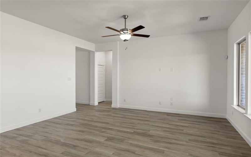 541 San Angelo Drive, Forney, TX 75126, 4 Habitaciones Habitaciones , ,2 BañosBaños,Residential,En Venta,541 San Angelo Drive,20802302