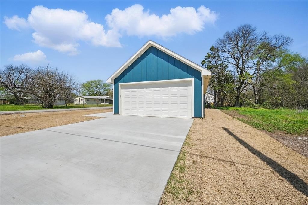 404 E Locust, Leonard, TX 75452, 3 Bedrooms Bedrooms, ,2 BathroomsBathrooms,Residential,For Sale,404 E Locust,20807230