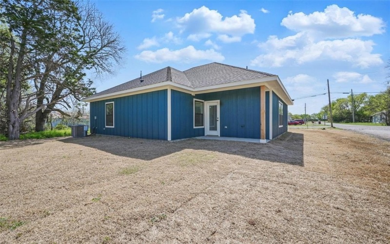 404 E Locust, Leonard, TX 75452, 3 Bedrooms Bedrooms, ,2 BathroomsBathrooms,Residential,For Sale,404 E Locust,20807230