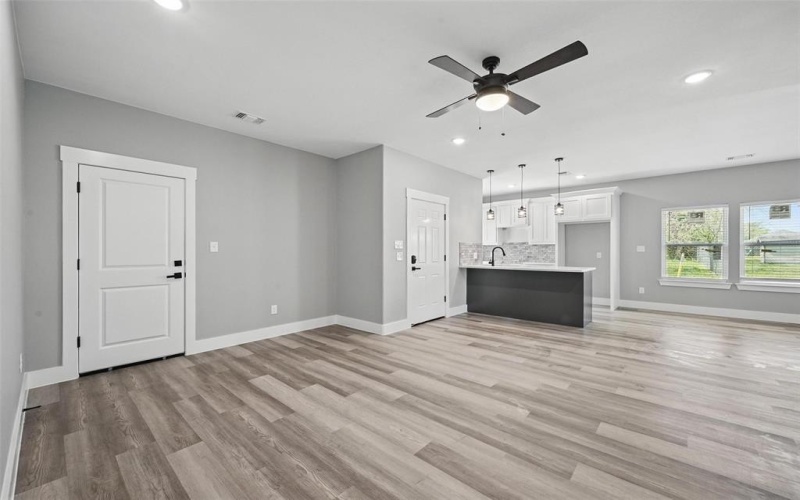 404 E Locust, Leonard, TX 75452, 3 Bedrooms Bedrooms, ,2 BathroomsBathrooms,Residential,For Sale,404 E Locust,20807230