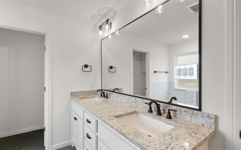 256 Yawney Drive, Lipan, TX 76462, 3 Habitaciones Habitaciones , ,2 BañosBaños,Residential,En Venta,256 Yawney Drive,20807246