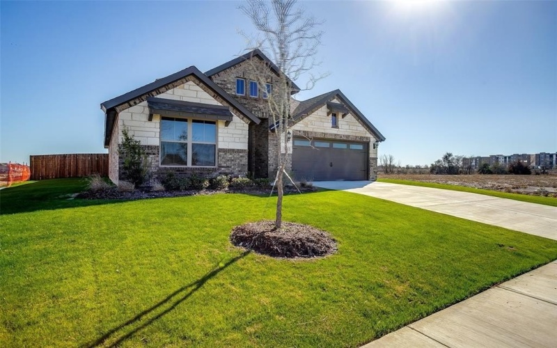 560 Holiday Avenue, Waxahachie, TX 75165, 3 Bedrooms Bedrooms, ,2 BathroomsBathrooms,Residential,For Sale,560 Holiday Avenue,20802539