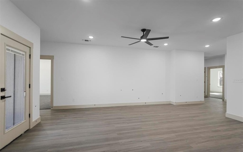 723 W Parnell, Denison, TX 75020, 3 Bedrooms Bedrooms, ,2 BathroomsBathrooms,Residential,For Sale,723 W Parnell,20807446
