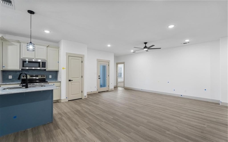 723 W Parnell, Denison, TX 75020, 3 Bedrooms Bedrooms, ,2 BathroomsBathrooms,Residential,For Sale,723 W Parnell,20807446
