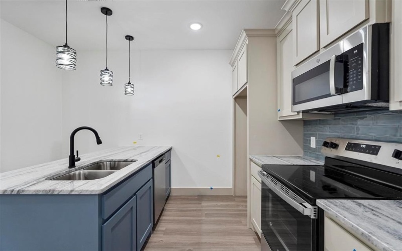 723 W Parnell, Denison, TX 75020, 3 Bedrooms Bedrooms, ,2 BathroomsBathrooms,Residential,For Sale,723 W Parnell,20807446