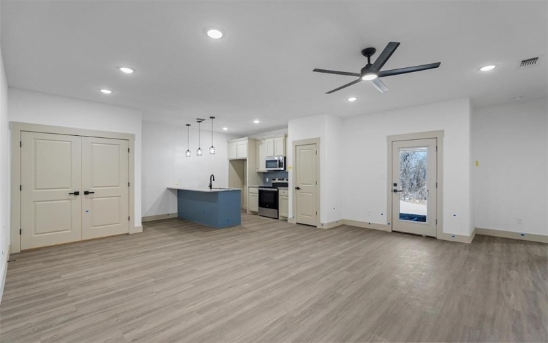 723 W Parnell, Denison, TX 75020, 3 Bedrooms Bedrooms, ,2 BathroomsBathrooms,Residential,For Sale,723 W Parnell,20807446