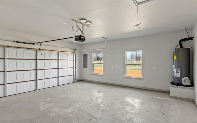 316 Clubview Drive, Bowie, TX 76230, 3 Bedrooms Bedrooms, ,2 BathroomsBathrooms,Residential,For Sale,316 Clubview Drive,20807732