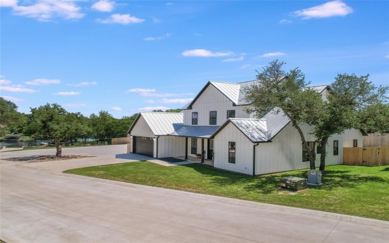 2403 Cherry Lane, Kingsland, TX 78639, ,Commercial Sale,En Venta,2403 Cherry Lane,20808188