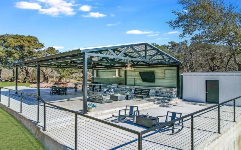 2403 Cherry Lane, Kingsland, TX 78639, ,Commercial Sale,En Venta,2403 Cherry Lane,20808188