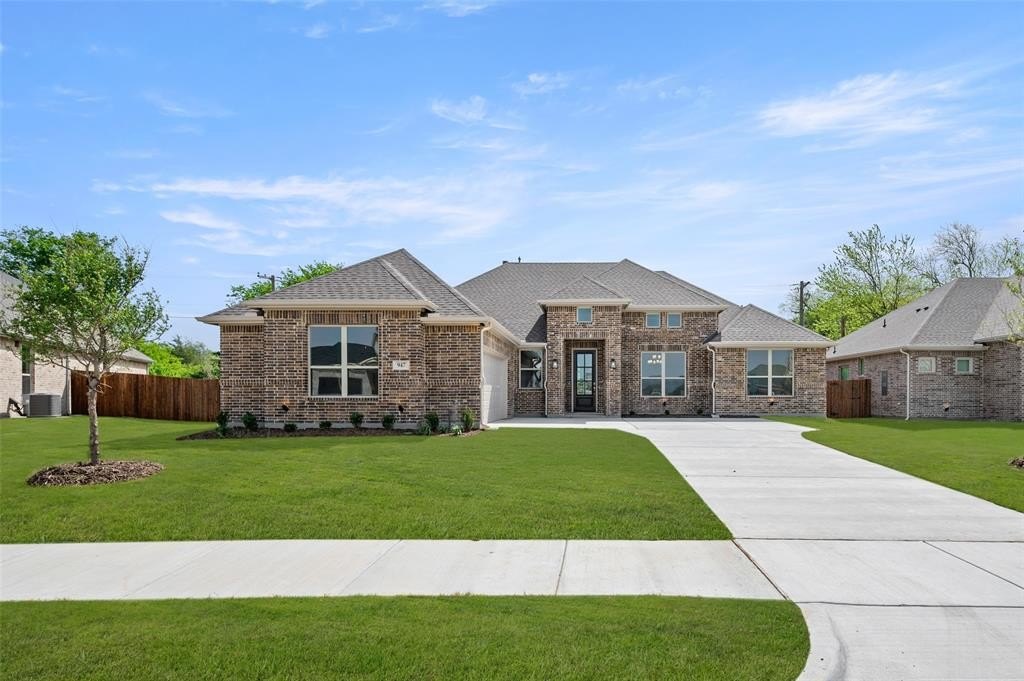 947 Richard Pittmon Drive, DeSoto, TX 75115, 3 Bedrooms Bedrooms, ,2 BathroomsBathrooms,Residential,For Sale,947 Richard Pittmon Drive,0,20808291