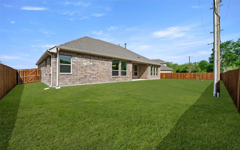 947 Richard Pittmon Drive, DeSoto, TX 75115, 3 Bedrooms Bedrooms, ,2 BathroomsBathrooms,Residential,For Sale,947 Richard Pittmon Drive,0,20808291