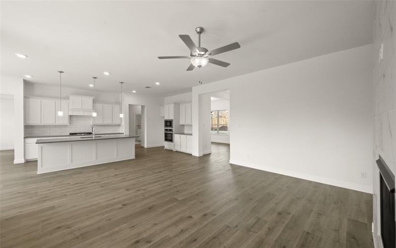947 Richard Pittmon Drive, DeSoto, TX 75115, 3 Bedrooms Bedrooms, ,2 BathroomsBathrooms,Residential,For Sale,947 Richard Pittmon Drive,0,20808291