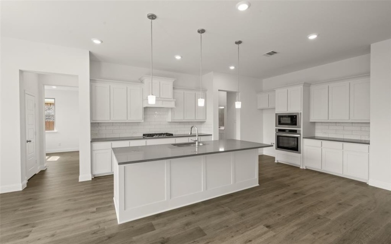 947 Richard Pittmon Drive, DeSoto, TX 75115, 3 Bedrooms Bedrooms, ,2 BathroomsBathrooms,Residential,For Sale,947 Richard Pittmon Drive,0,20808291