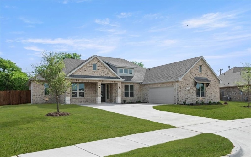 951 Richard Pittmon Drive, DeSoto, TX 75115, 4 Bedrooms Bedrooms, ,3 BathroomsBathrooms,Residential,For Sale,951 Richard Pittmon Drive,0,20808323