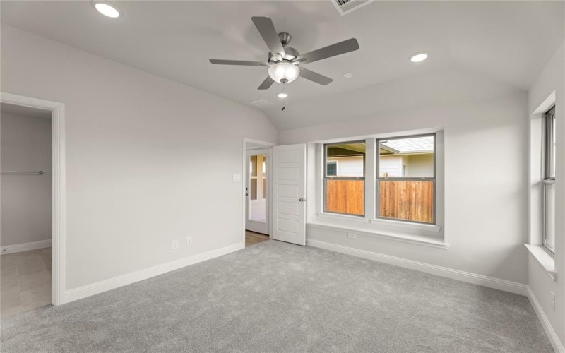 1621 Meadow Crest Drive, Aubrey, TX 76227, 3 Habitaciones Habitaciones , ,2 BañosBaños,Residential,En Venta,1621 Meadow Crest Drive,20808395