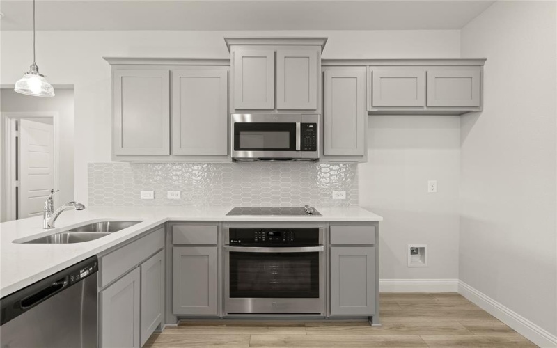 1621 Meadow Crest Drive, Aubrey, TX 76227, 3 Habitaciones Habitaciones , ,2 BañosBaños,Residential,En Venta,1621 Meadow Crest Drive,20808395