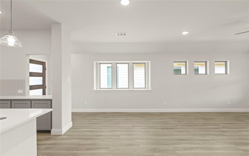 1621 Meadow Crest Drive, Aubrey, TX 76227, 3 Habitaciones Habitaciones , ,2 BañosBaños,Residential,En Venta,1621 Meadow Crest Drive,20808395