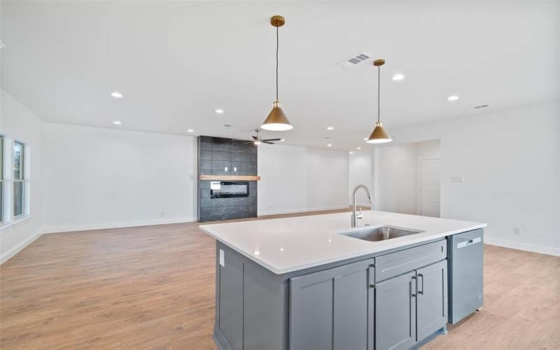 716 James Street, Azle, TX 76020, 4 Bedrooms Bedrooms, ,2 BathroomsBathrooms,Residential,For Sale,716 James Street,20808403
