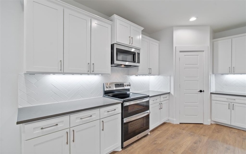 716 James Street, Azle, TX 76020, 4 Bedrooms Bedrooms, ,2 BathroomsBathrooms,Residential,For Sale,716 James Street,20808403