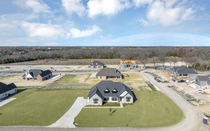 1075 Julian Drive, Van Alstyne, TX 75495, 4 Bedrooms Bedrooms, ,3 BathroomsBathrooms,Residential,For Sale,1075 Julian Drive,20808609