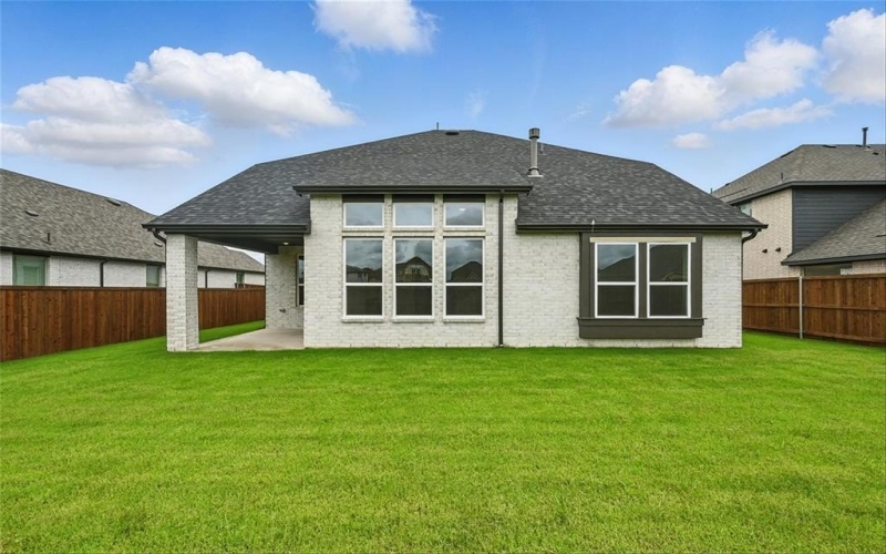 2341 Flora Drive, McLendon Chisholm, TX 75032, 4 Bedrooms Bedrooms, ,3 BathroomsBathrooms,Residential,For Sale,2341 Flora Drive,20809038