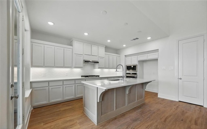2341 Flora Drive, McLendon Chisholm, TX 75032, 4 Bedrooms Bedrooms, ,3 BathroomsBathrooms,Residential,For Sale,2341 Flora Drive,20809038