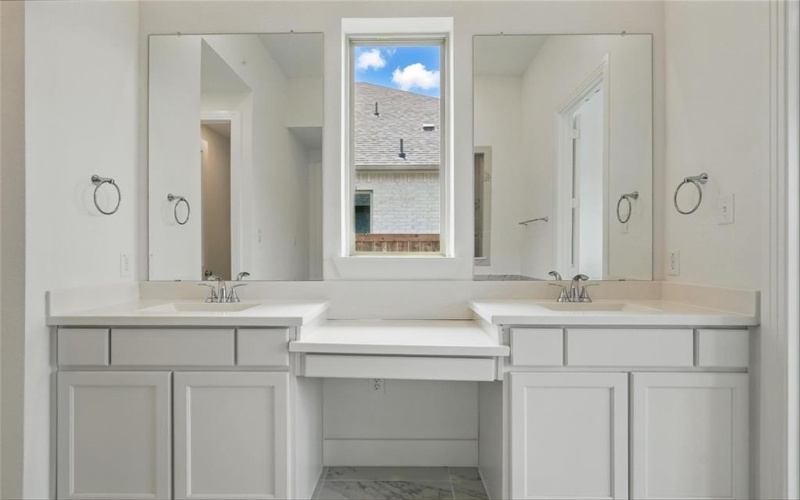 1732 Grenache Drive, McLendon Chisholm, TX 75032, 4 Habitaciones Habitaciones , ,3 BañosBaños,Residential,En Venta,1732 Grenache Drive,20809046
