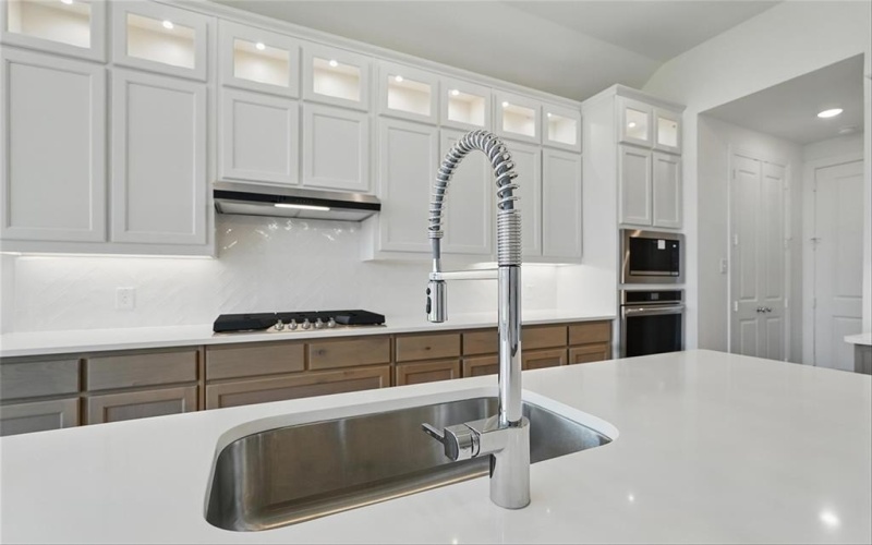 1732 Grenache Drive, McLendon Chisholm, TX 75032, 4 Habitaciones Habitaciones , ,3 BañosBaños,Residential,En Venta,1732 Grenache Drive,20809046