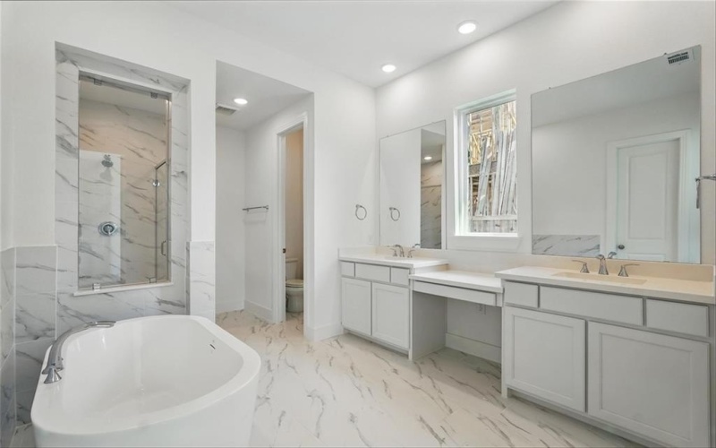 1818 Costa Verde Drive, McLendon Chisholm, TX 75032, 4 Bedrooms Bedrooms, ,5 BathroomsBathrooms,Residential,For Sale,1818 Costa Verde Drive,20809062