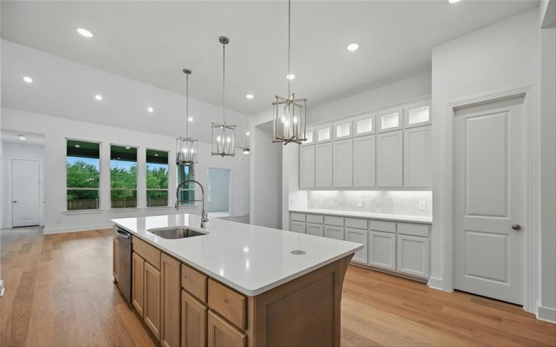 1723 Grenache Drive, McLendon Chisholm, TX 75032, 4 Habitaciones Habitaciones , ,5 BañosBaños,Residential,En Venta,1723 Grenache Drive,20809070