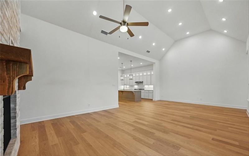 1723 Grenache Drive, McLendon Chisholm, TX 75032, 4 Habitaciones Habitaciones , ,5 BañosBaños,Residential,En Venta,1723 Grenache Drive,20809070