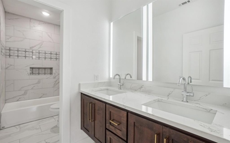 3853 Stalcup Road, Fort Worth, TX 76119, 4 Habitaciones Habitaciones , ,2 BañosBaños,Residential,En Venta,3853 Stalcup Road,20811543