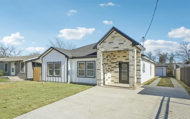 3853 Stalcup Road, Fort Worth, TX 76119, 4 Habitaciones Habitaciones , ,2 BañosBaños,Residential,En Venta,3853 Stalcup Road,20811543