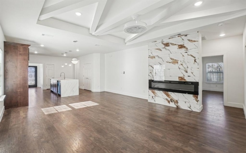 3853 Stalcup Road, Fort Worth, TX 76119, 4 Habitaciones Habitaciones , ,2 BañosBaños,Residential,En Venta,3853 Stalcup Road,20811543