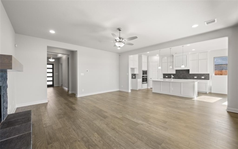 4006 Foot Hills Drive, Midlothian, TX 76065, 3 Habitaciones Habitaciones , ,2 BañosBaños,Residential,En Venta,4006 Foot Hills Drive,20812022