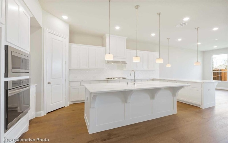 720 Bridle Path Parkway, Aubrey, TX 76227, 4 Habitaciones Habitaciones , ,5 BañosBaños,Residential,En Venta,720 Bridle Path Parkway,20815829