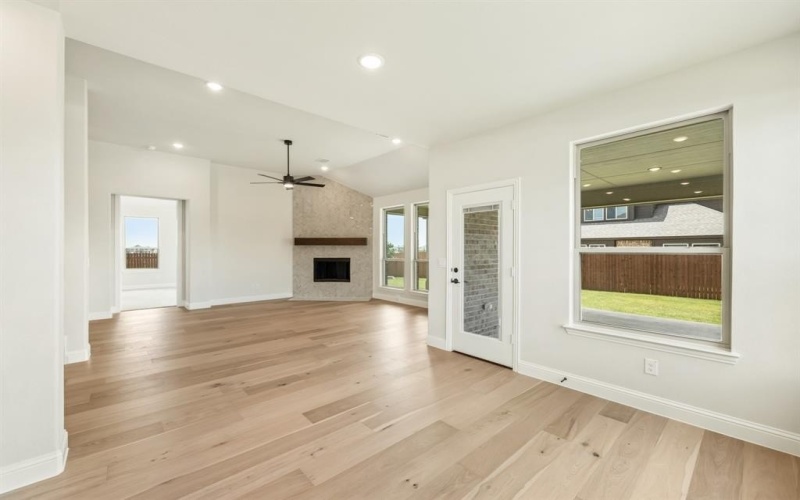 328 Resting Place Road, Waxahachie, TX 75165, 4 Bedrooms Bedrooms, ,3 BathroomsBathrooms,Residential,For Sale,328 Resting Place Road,20815908