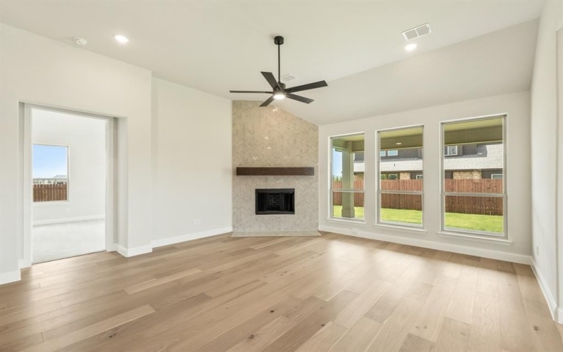 328 Resting Place Road, Waxahachie, TX 75165, 4 Bedrooms Bedrooms, ,3 BathroomsBathrooms,Residential,For Sale,328 Resting Place Road,20815908