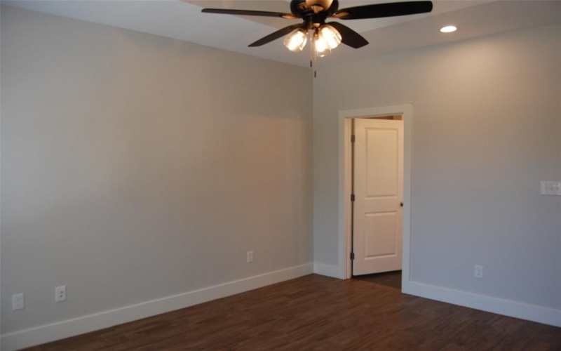 2510 Lakeridge Drive, Granbury, TX 76048, 3 Habitaciones Habitaciones , ,2 BañosBaños,Residential,En Venta,2510 Lakeridge Drive,20816158